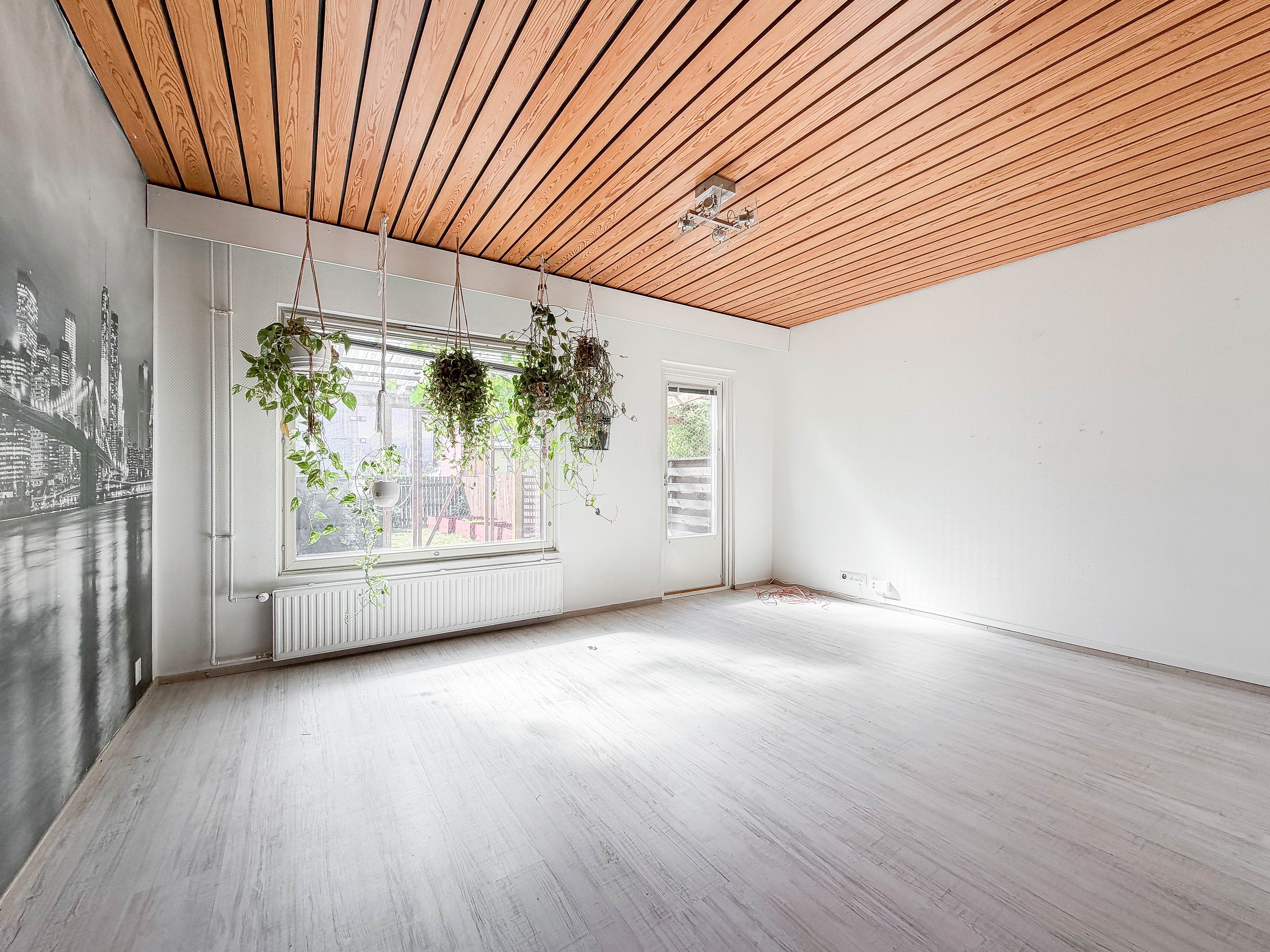 Real estate object