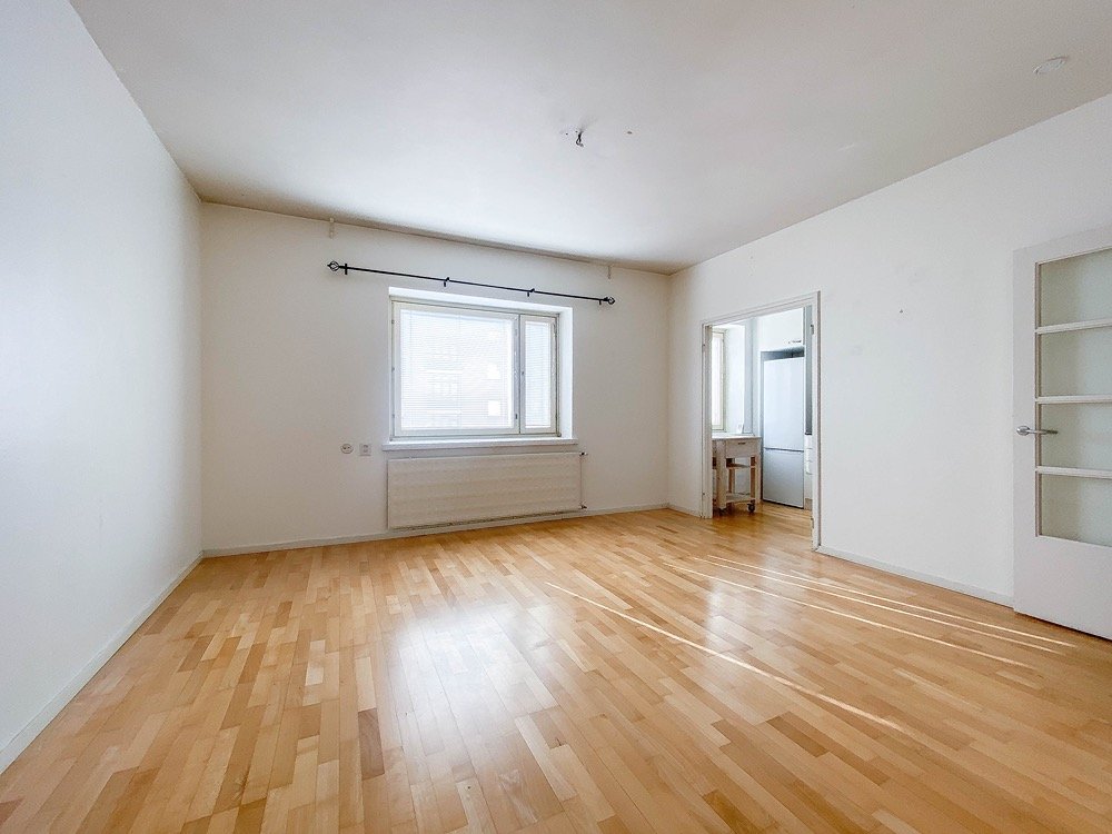 Real estate object
